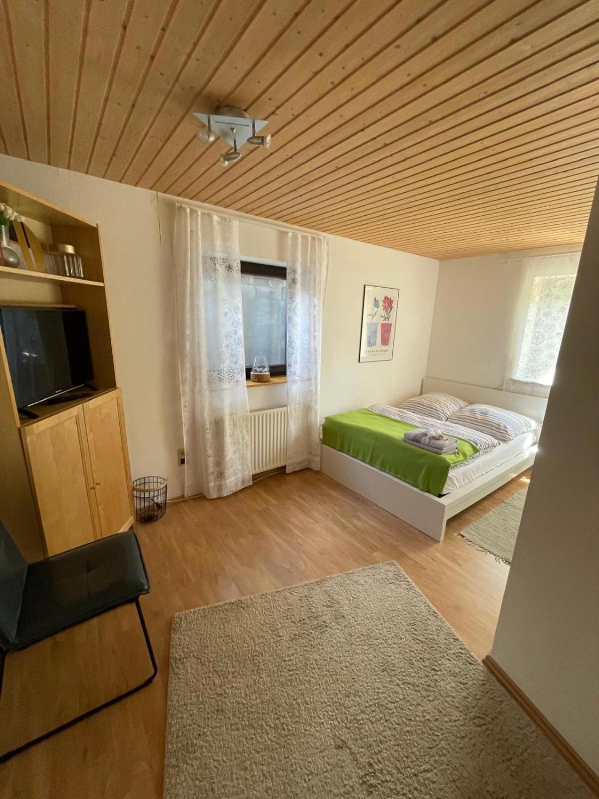 Gemuetliche Wohnung Am Tor Zum Schwarzwald ナーゴルト エクステリア 写真